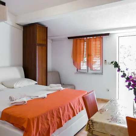 Herceg Apartmán *